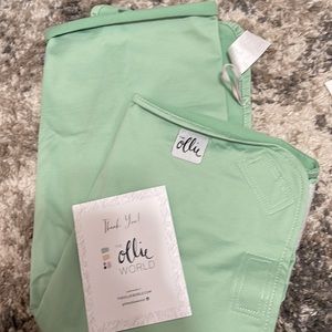 Ollie swaddle